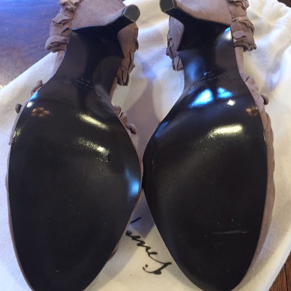 Elizabeth and James Sued pumps, never worn - Picture 7 of 8